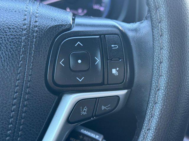 Photo of 2019 Predawn Gray Mica Toyota Highlander