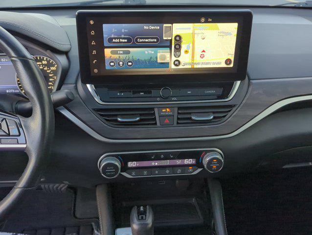Photo of 2023 Super Black Nissan Altima