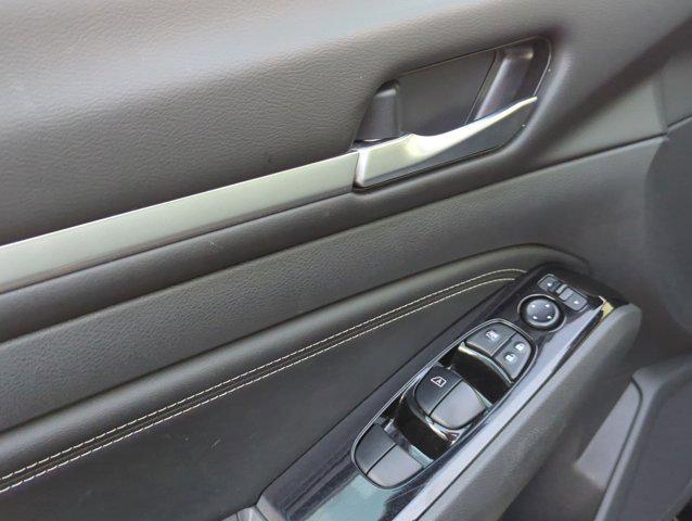Photo of 2023 Super Black Nissan Altima
