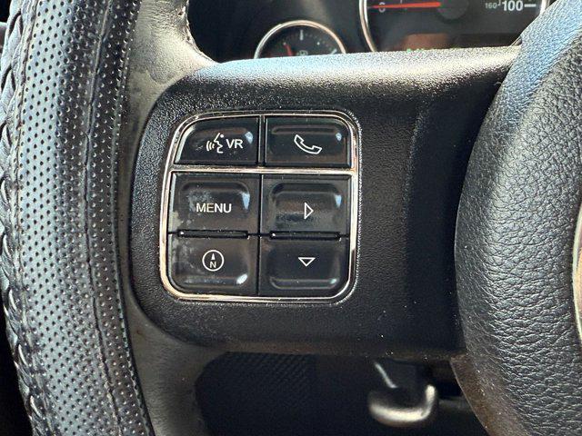 Photo of 2014 Bright White Clearcoat Jeep Wrangler Unlimited