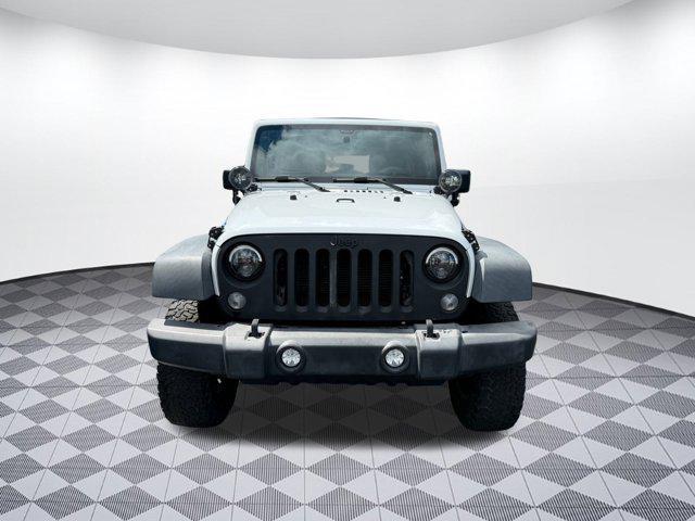 Photo of 2014 Bright White Clearcoat Jeep Wrangler Unlimited