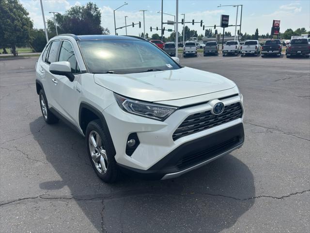 Photo of 2021 Blizzard Pearl Toyota RAV4 Hybrid