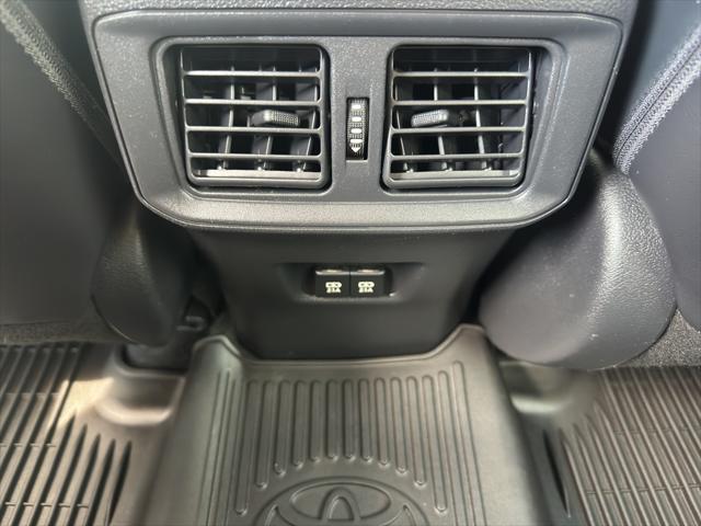 Photo of 2021 Blizzard Pearl Toyota RAV4 Hybrid