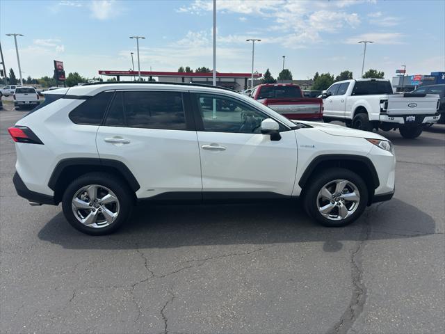 Photo of 2021 Blizzard Pearl Toyota RAV4 Hybrid