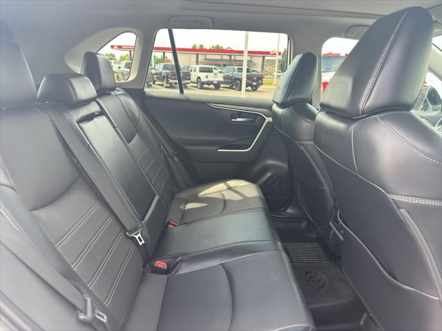 Photo of 2021 Blizzard Pearl Toyota RAV4 Hybrid
