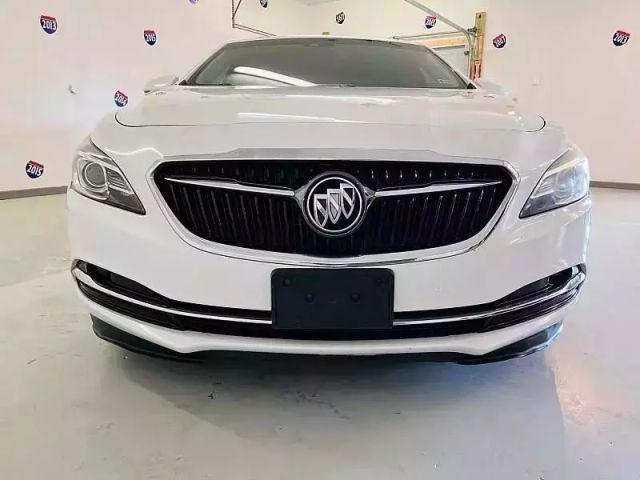 Photo of 2018 White Buick LaCrosse