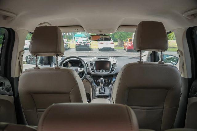 Photo of 2015 Black Ford Escape