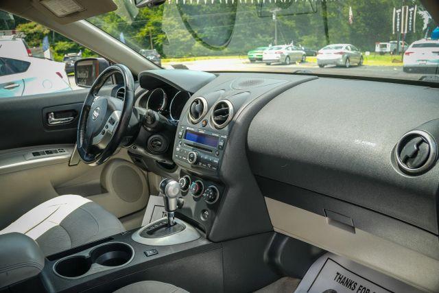 Photo of 2010 Iridium Graphite Metallic Nissan Rogue