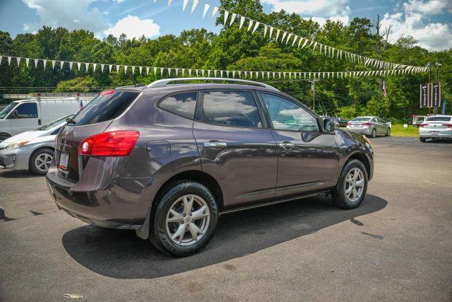 Photo of 2010 Iridium Graphite Metallic Nissan Rogue