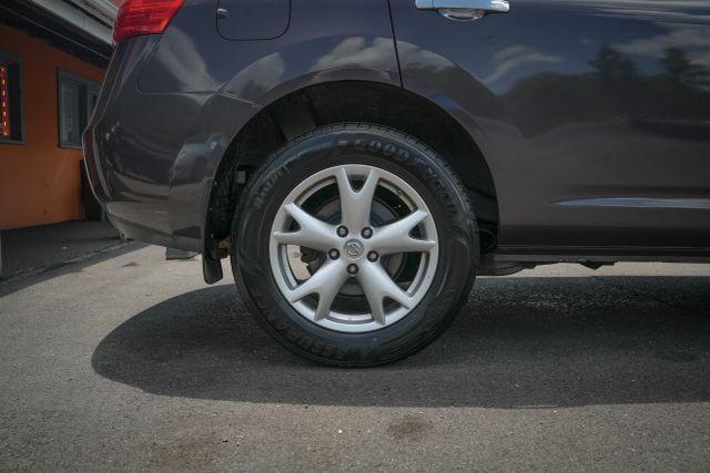 Photo of 2010 Iridium Graphite Metallic Nissan Rogue
