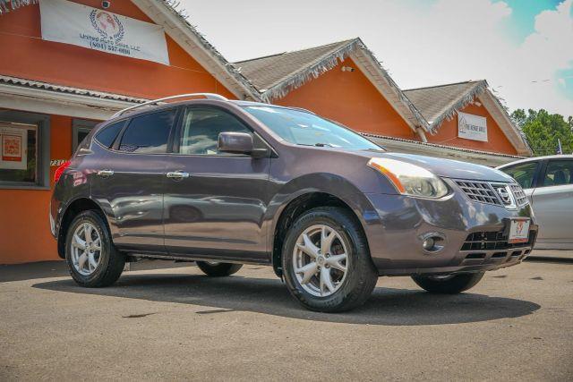 Photo of 2010 Iridium Graphite Metallic Nissan Rogue