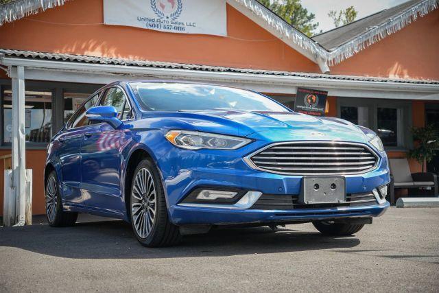 Photo of 2017 Blue Ford Fusion