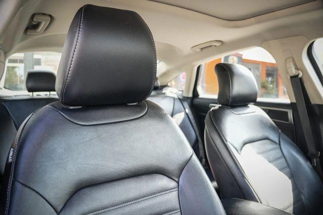 Photo of 2017 Blue Ford Fusion