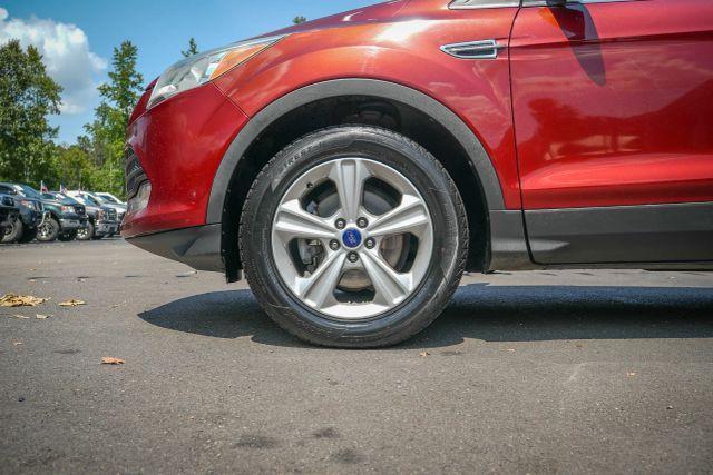 Photo of 2014 Red Ford Escape