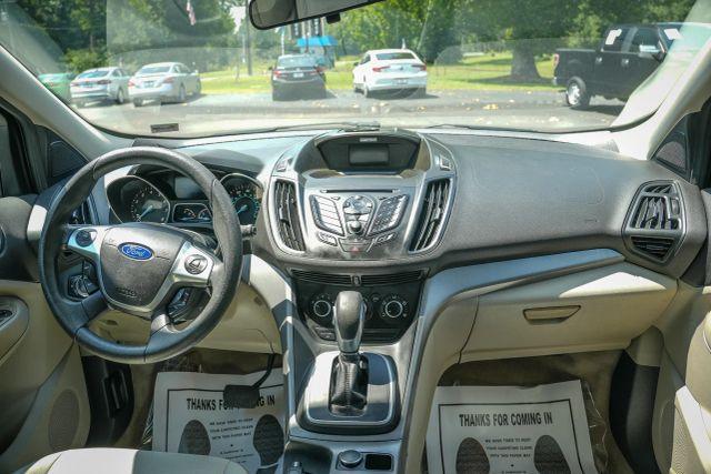 Photo of 2014 Red Ford Escape