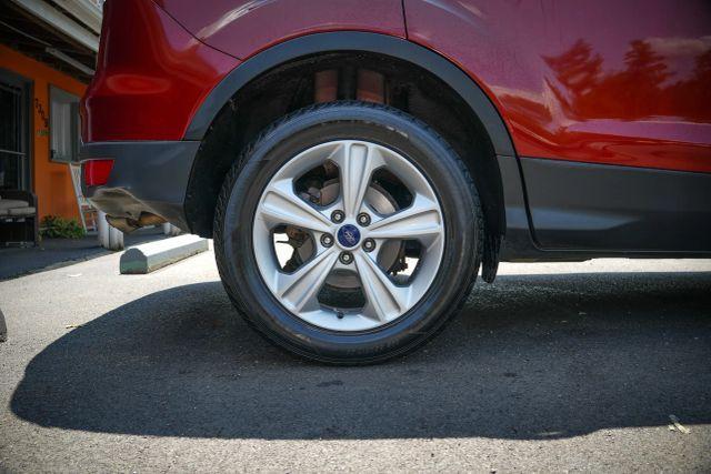 Photo of 2014 Red Ford Escape