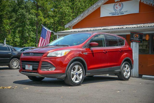 Photo of 2014 Red Ford Escape