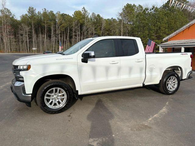 Photo of 2020 White Chevrolet Silverado 1500