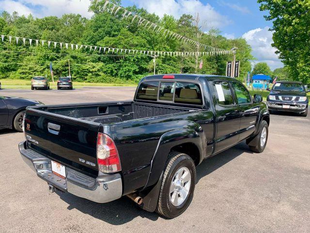 Photo of 2011 Black Toyota Tacoma