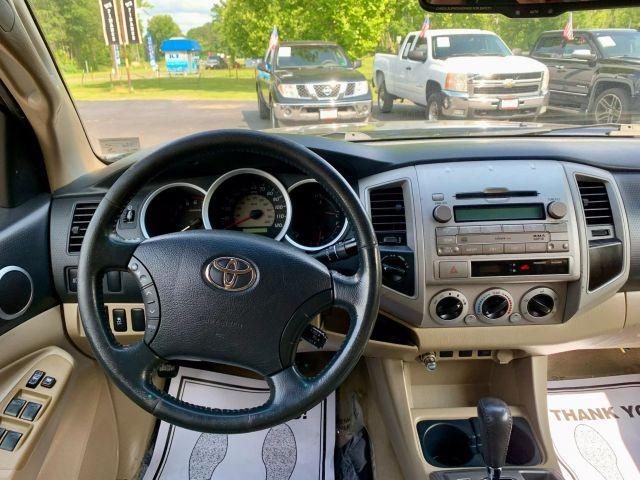 Photo of 2011 Black Toyota Tacoma
