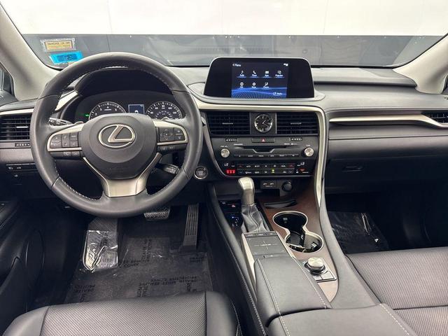 Photo of 2022 Atomic Silver Lexus RX 350