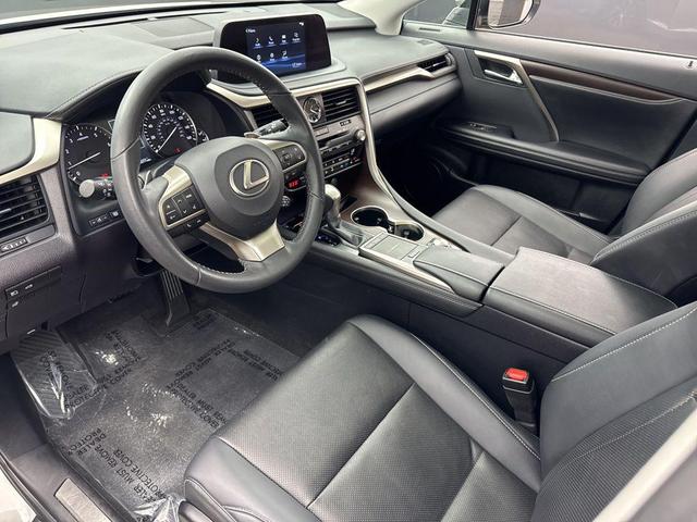 Photo of 2022 Atomic Silver Lexus RX 350