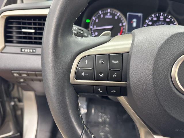 Photo of 2022 Atomic Silver Lexus RX 350