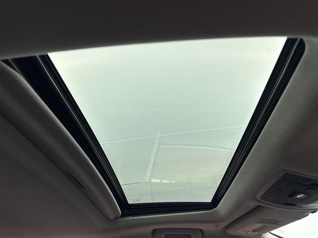 Photo of 2022 Atomic Silver Lexus RX 350