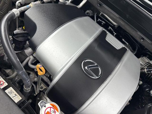Photo of 2022 Atomic Silver Lexus RX 350