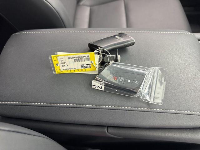 Photo of 2025 Cloudburst Gray Lexus RX 350