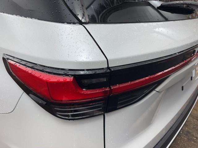 Photo of 2025 Wind Chill Pearl Lexus TX 350