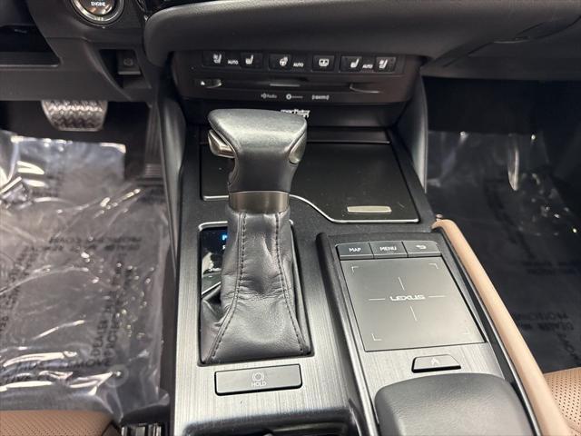 Photo of 2022  Lexus ES 350