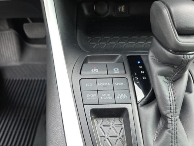 Photo of 2024 Ice Toyota RAV4