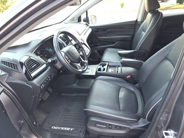 Photo of 2023 Modern Steel Metallic Honda Odyssey