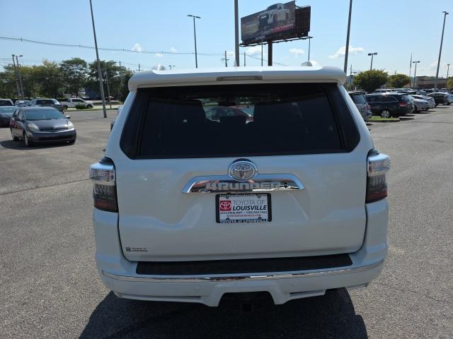 Photo of 2018 Blizzard Pearl Toyota 4Runner
