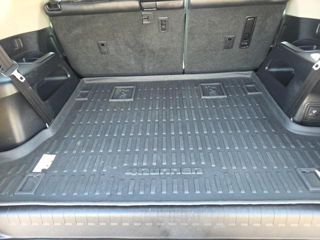 Photo of 2018 Blizzard Pearl Toyota 4Runner