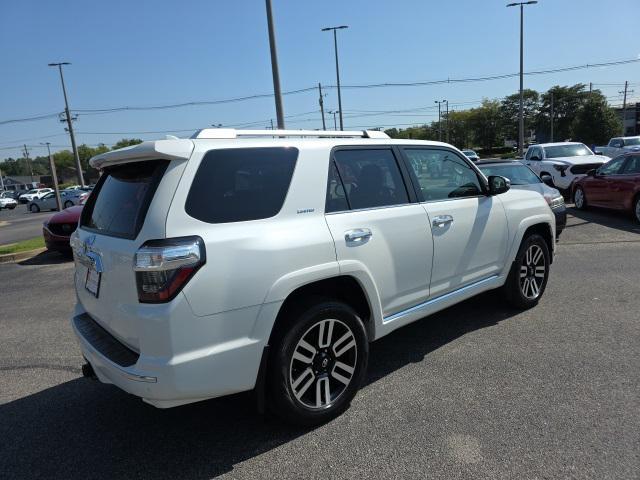 Photo of 2018 Blizzard Pearl Toyota 4Runner