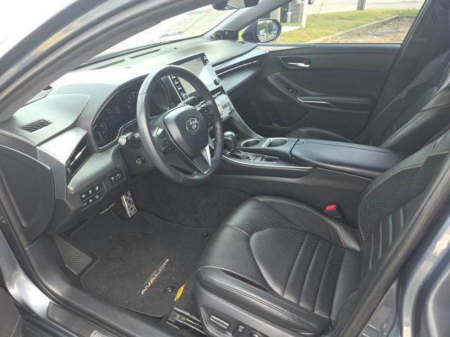 Photo of 2019 Harbor Gray Metallic Toyota Avalon
