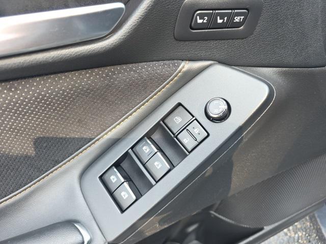 Photo of 2019 Harbor Gray Metallic Toyota Avalon