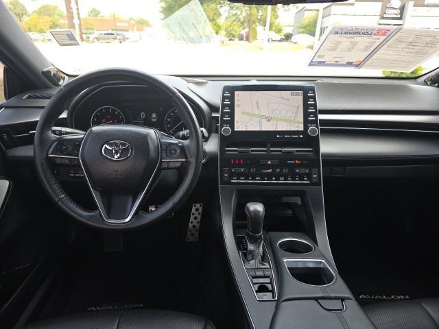 Photo of 2019 Harbor Gray Metallic Toyota Avalon