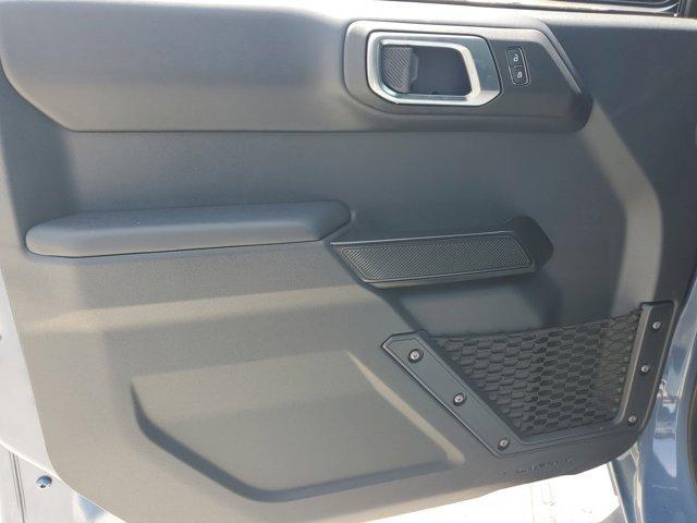 Photo of 2025 Azure Gray Metallic Ford Bronco