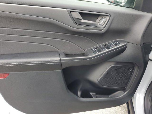 Photo of 2025 Space Silver Ford Escape