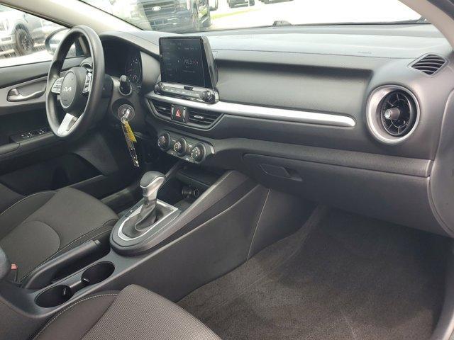 Photo of 2024 Deep Sea Blue Kia Forte