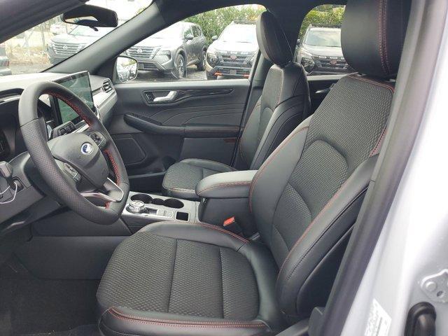 Photo of 2025 Space Silver Ford Escape