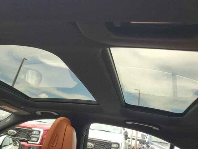 Photo of 2025 Polar White Mercedes-Benz C-Class