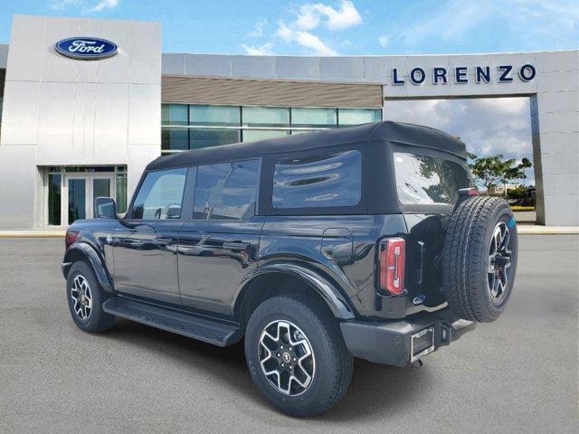 Photo of 2025 Shadow Black Ford Bronco