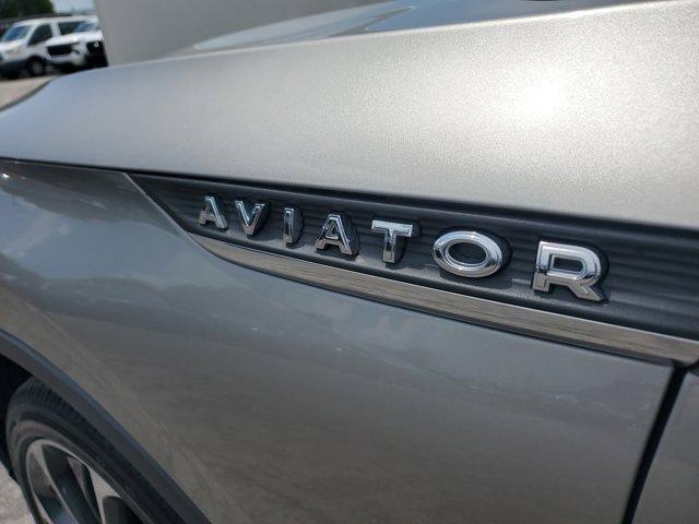Photo of 2023 Jewel Lincoln Aviator