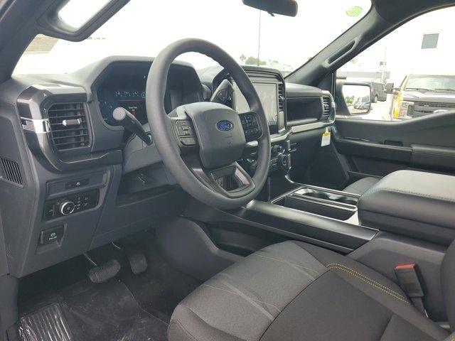 Photo of 2025 Iconic Silver Metallic Ford F-150