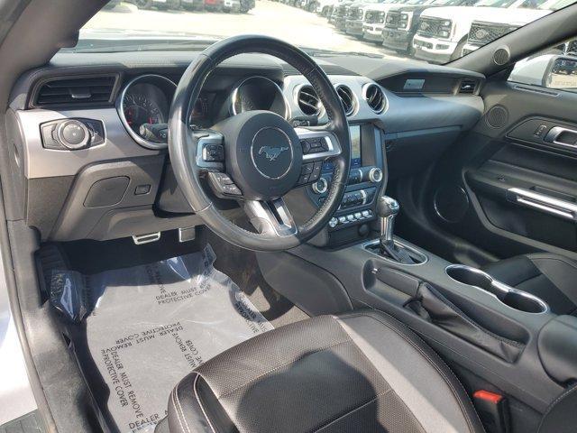 Photo of 2023 Iconic Silver Metallic Ford Mustang