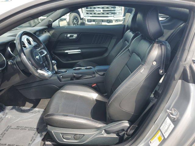 Photo of 2023 Iconic Silver Metallic Ford Mustang